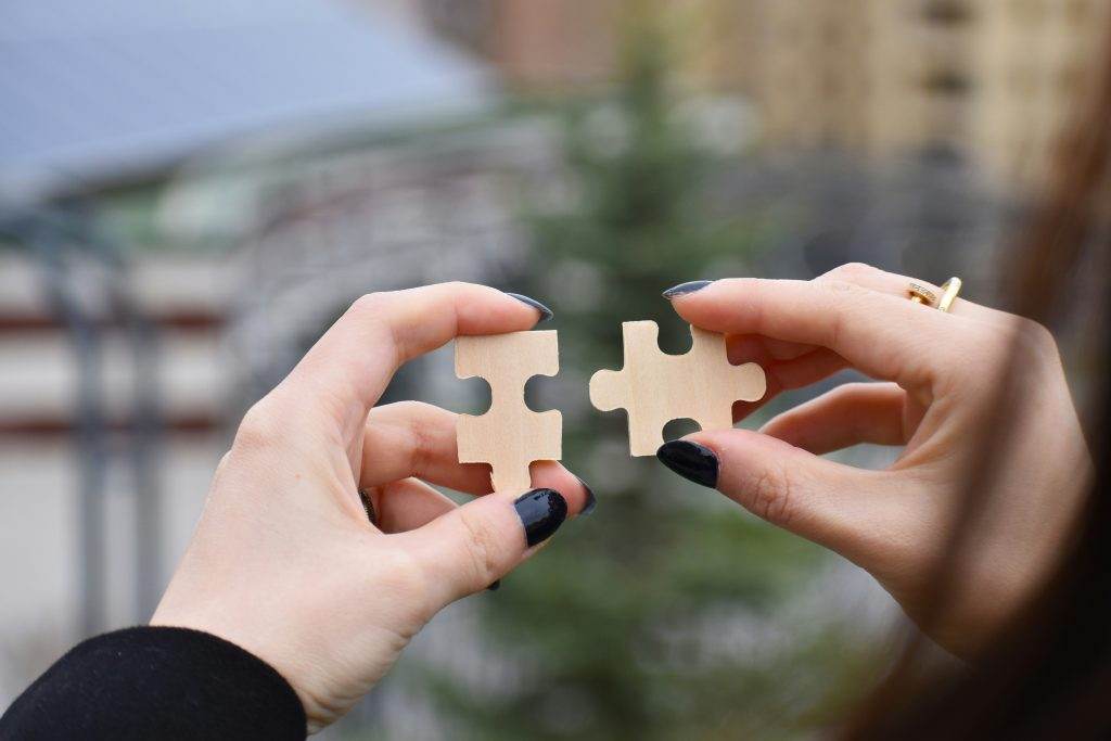 brand positioining, benchmarking e-commerce, benchmarking 